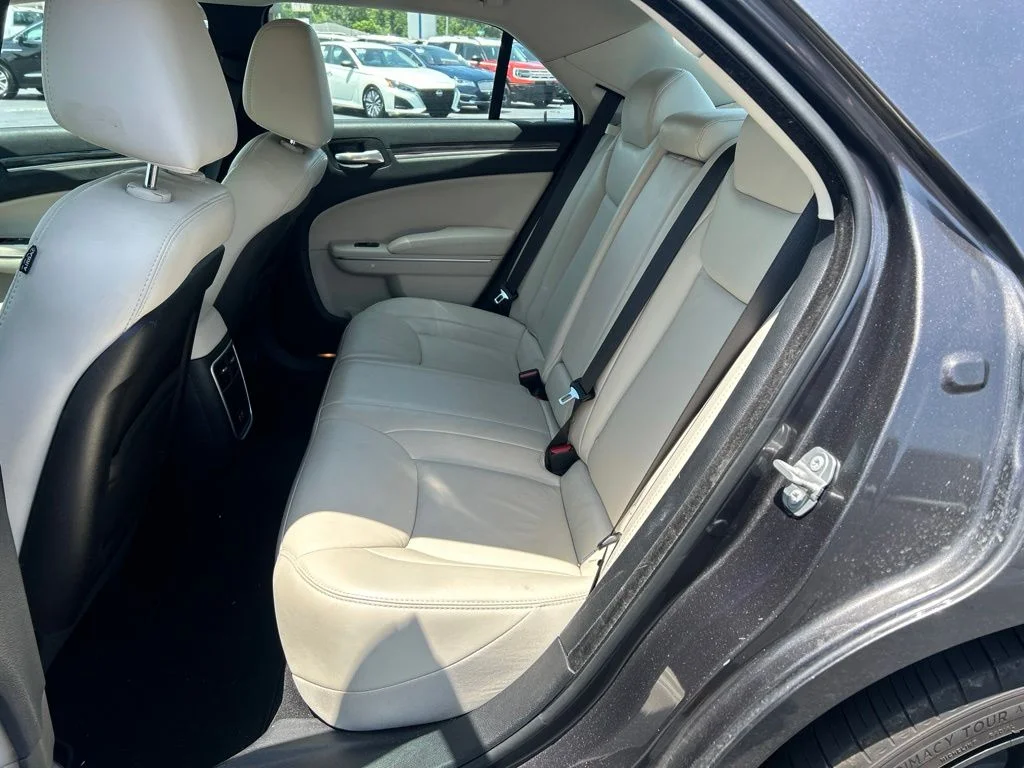 Used 2021 Granite Crystal Clearcoat Metallic Chrysler Touring image 10