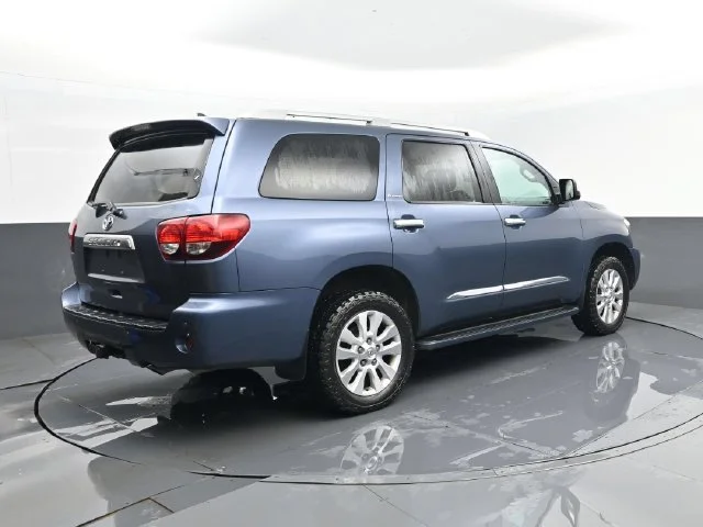 Used 2018 Shoreline Mist Toyota Platinum image 29