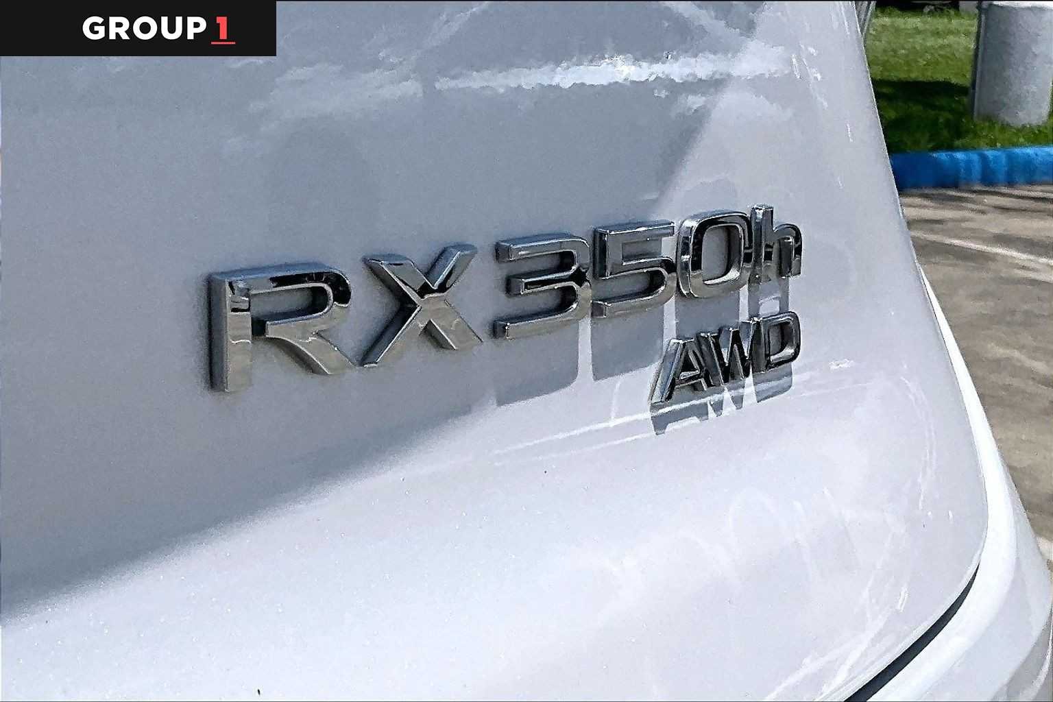 Used 2023 Eminent White Pearl Lexus Luxury image 28