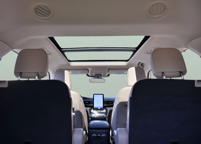 Used 2023 White Ford Limited image 16