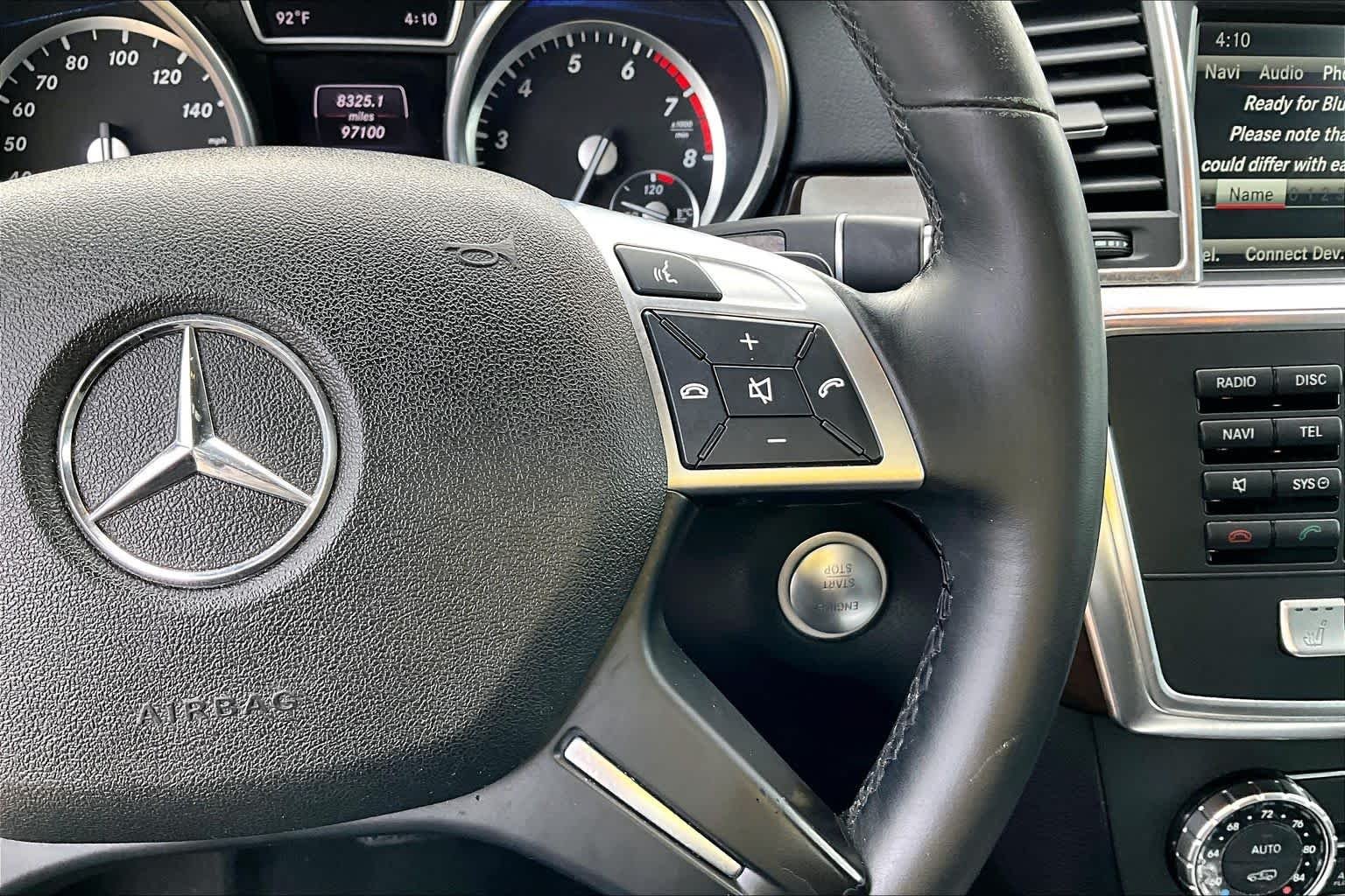 Used 2015 Diamond White Metallic Mercedes-Benz GL 450 image 25