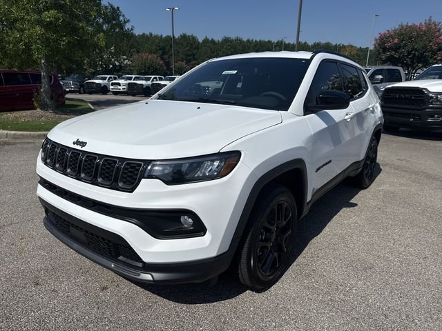 New 2026 White Jeep Latitude image 3