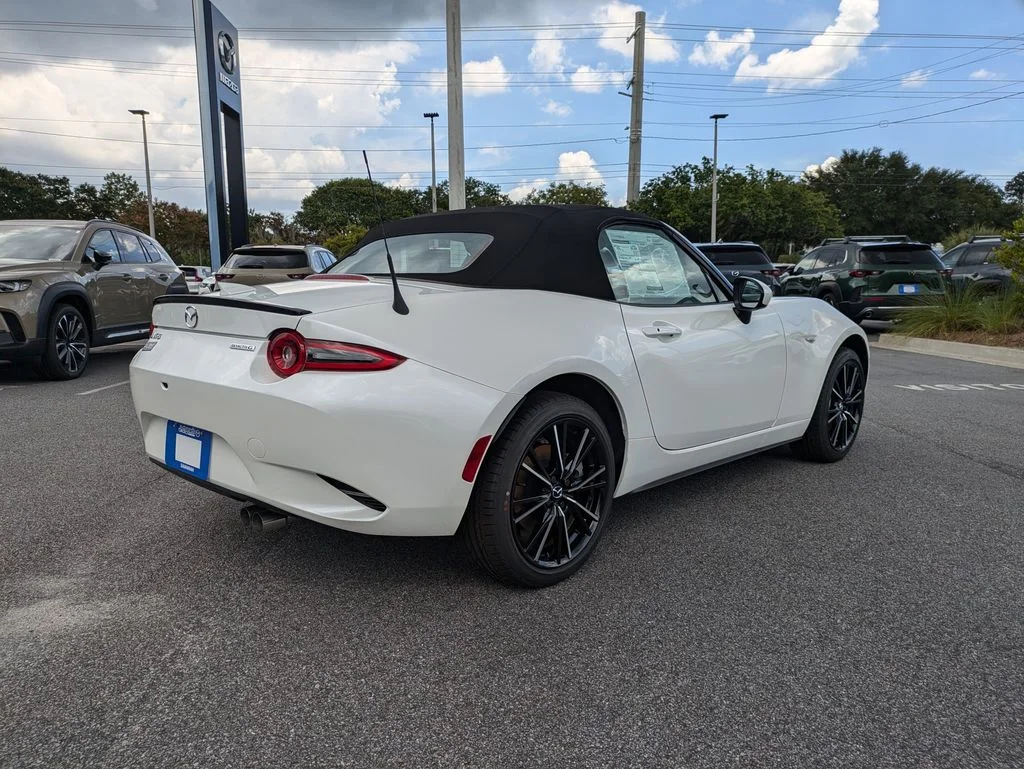 New 2026 Snowflake White Pearl Mazda Grand Touring image 4