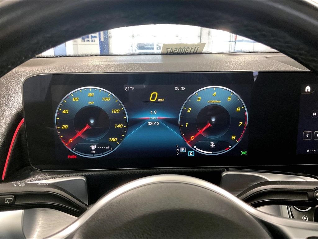 Used 2023 White Mercedes-Benz GLB 250 image 25