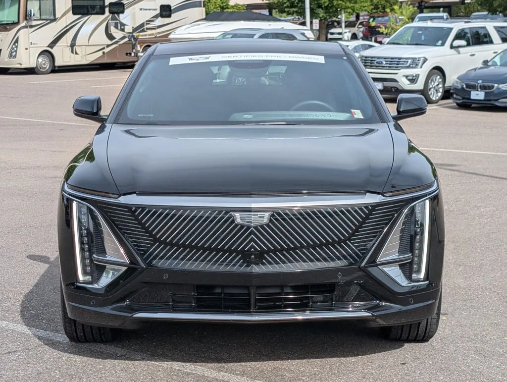 Used 2024 Black Metallic Cadillac Luxury image 7