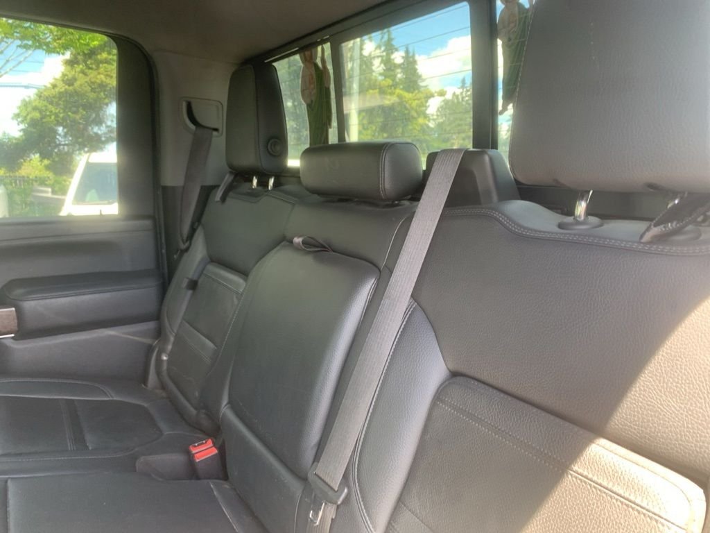 Used 2022 Hunter Metallic GMC Denali image 23