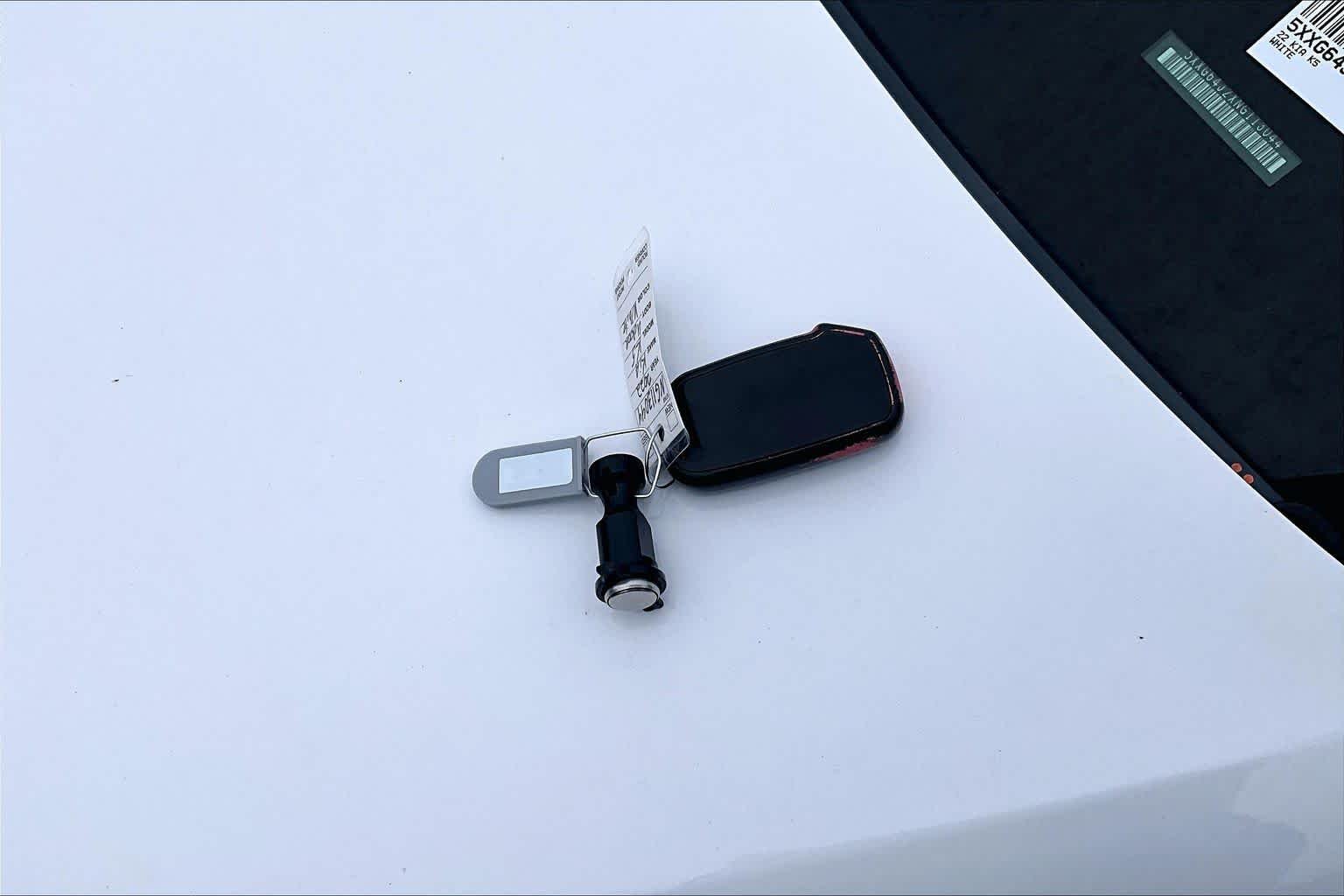 Used 2022 Glacial White Pearl Kia GT-Line image 15