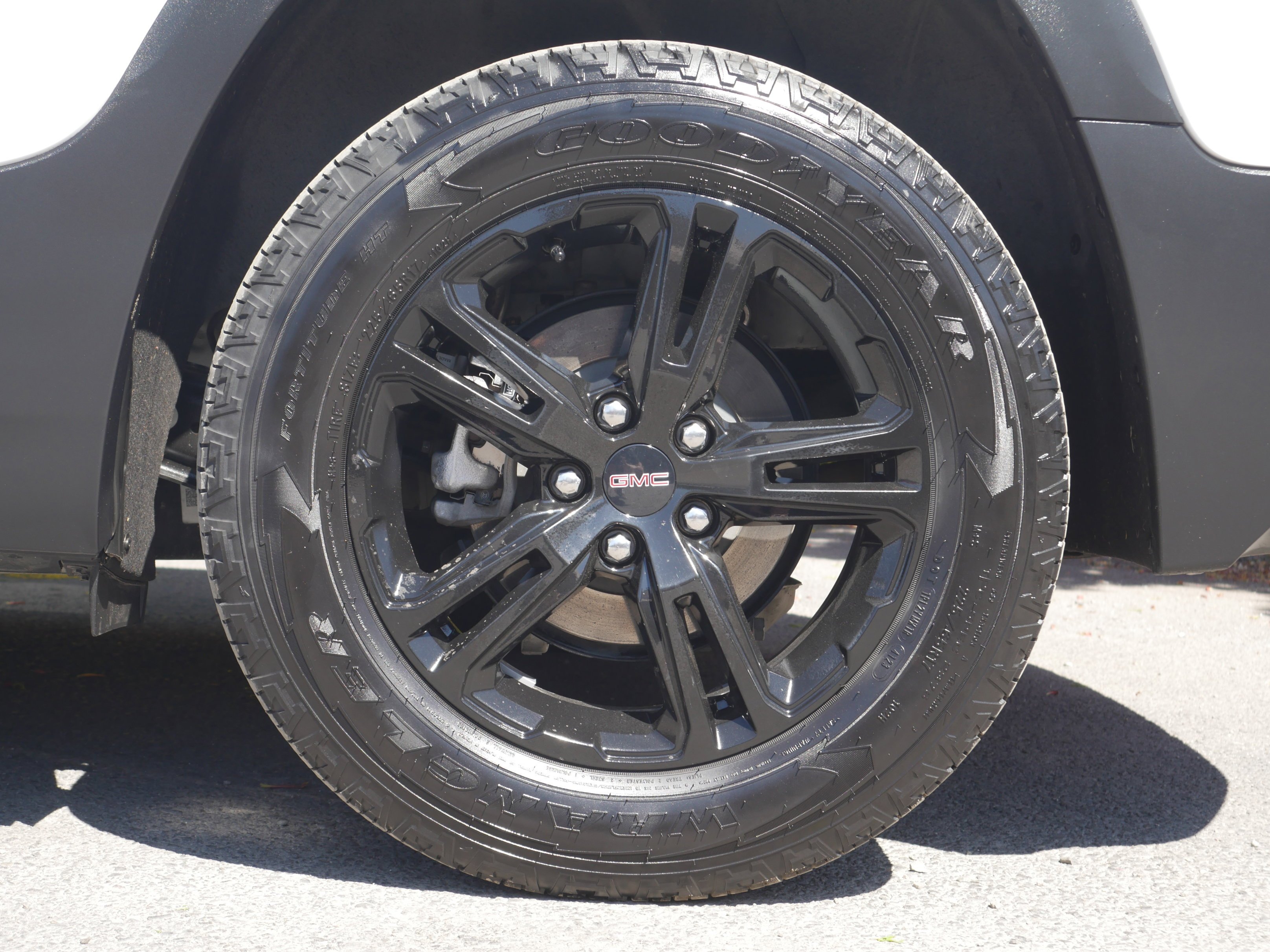 Used 2024 Summit White GMC AT4 image 9