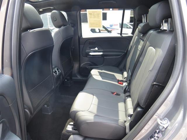 Used 2026 Mountain Grey Metallic Mercedes-Benz GLB 250 image 20