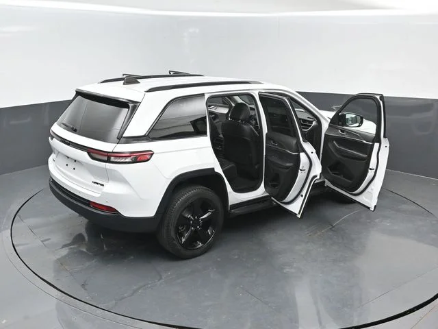 Certified Used 2023 Bright White Clearcoat Jeep Limited image 27