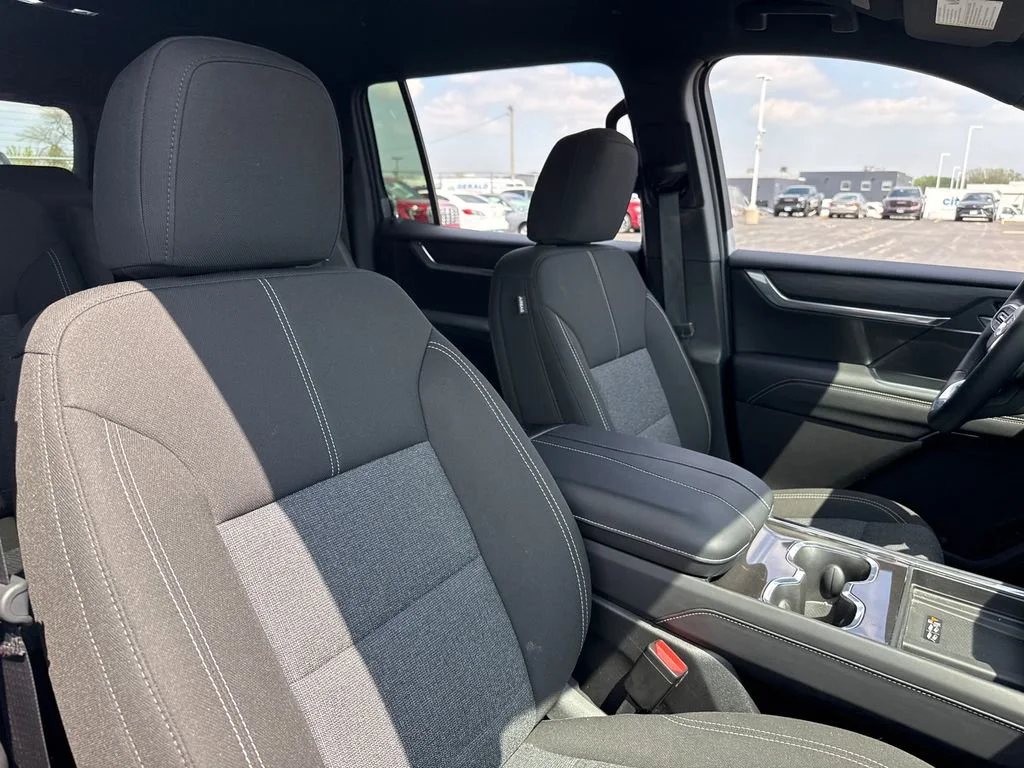 2026 GMC Acadia Elevation - Photo 38
