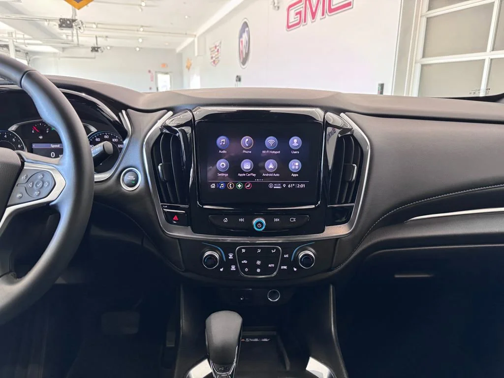 2023 Chevrolet Traverse 1LT - Photo 17