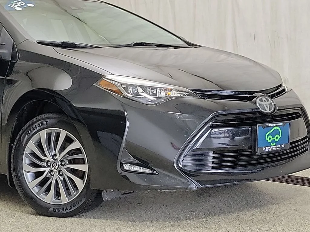 2017 Toyota Corolla XLE - Photo 6