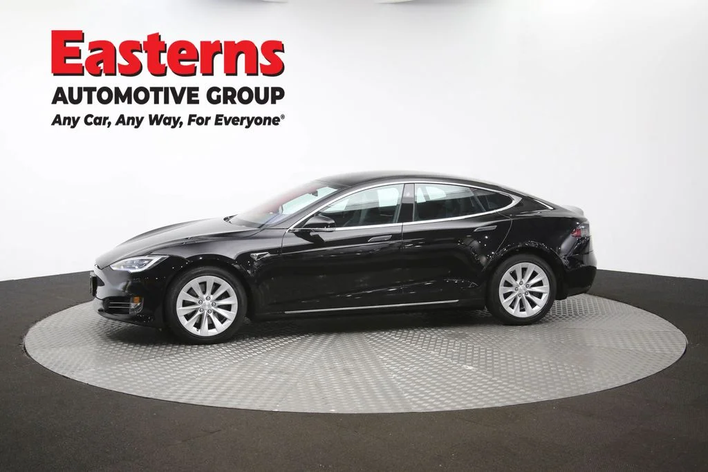 Used 2018 Black Tesla 75D image 56