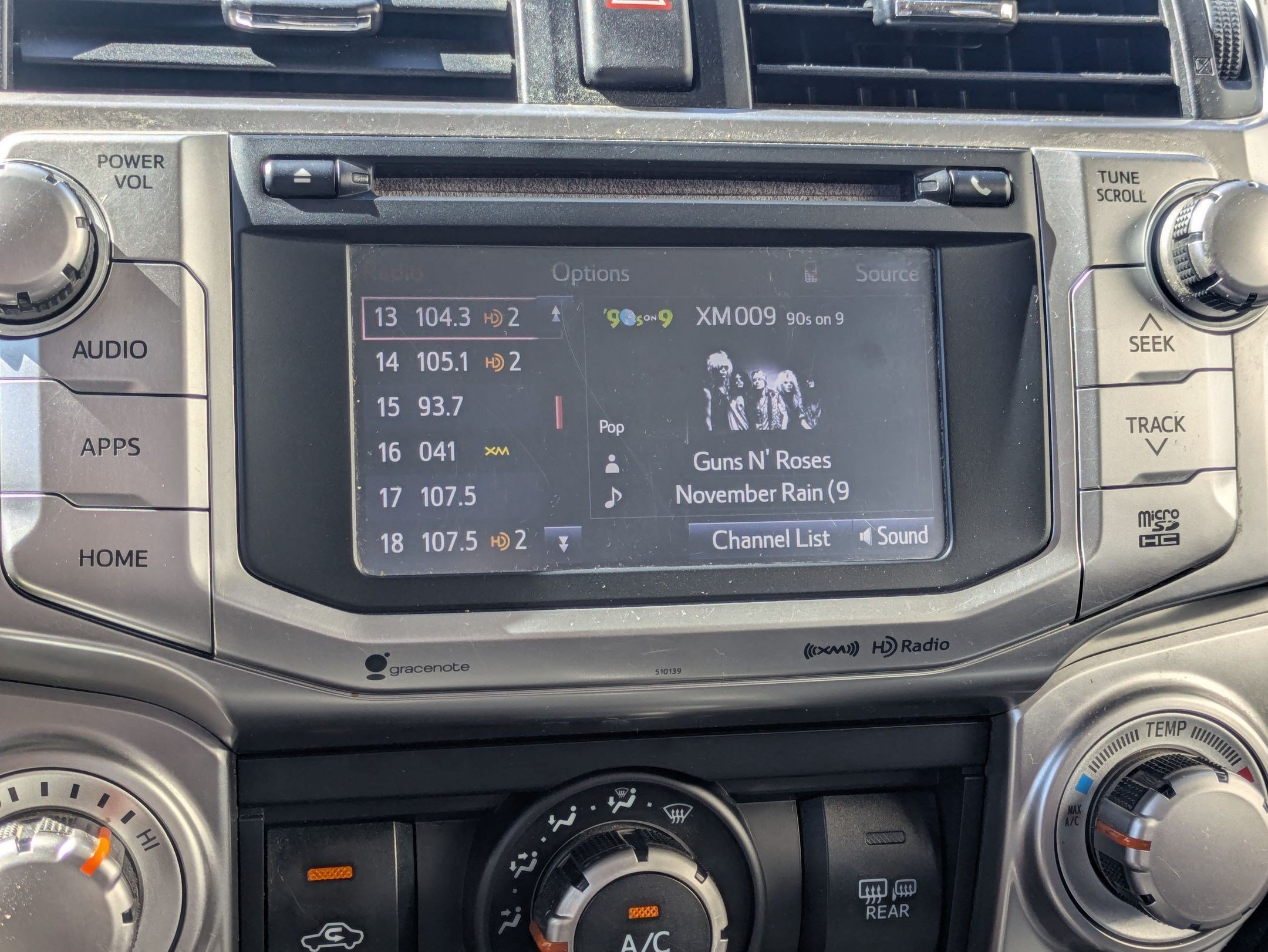 Used 2018 Magnetic Gray Metallic Toyota SR5 image 22