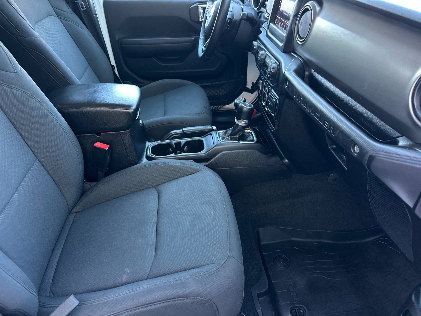 Used 2018 Bright White Clearcoat Jeep Unlimited Sport S image 14