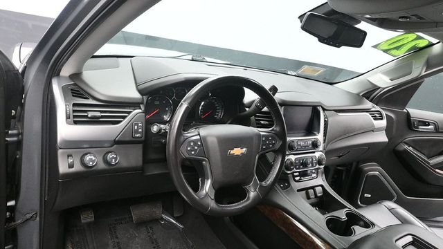 Used 2020 Gray Chevrolet LT image 31