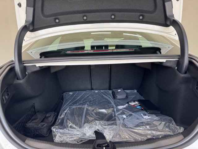 New 2026 Polar White Mercedes-Benz C 300 image 51