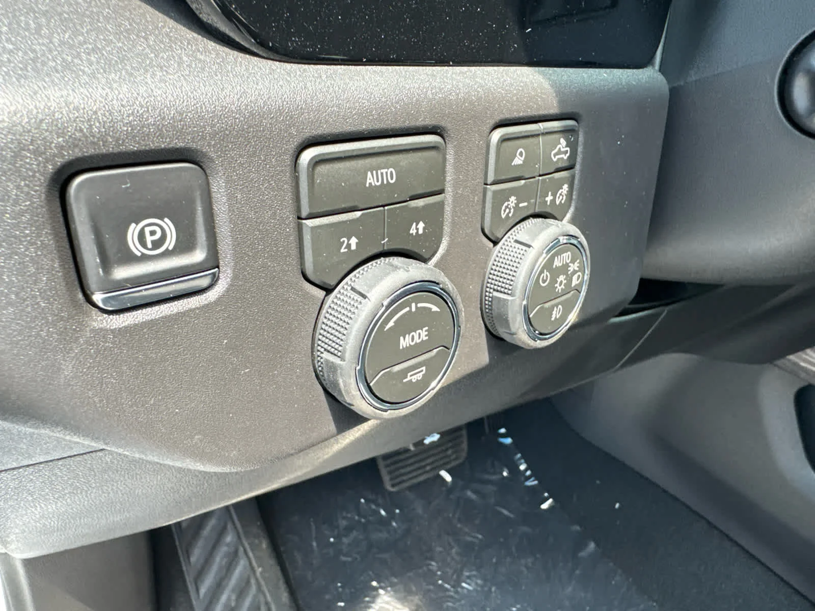 2026 Chevrolet Silverado 1500 LTZ - Photo 18