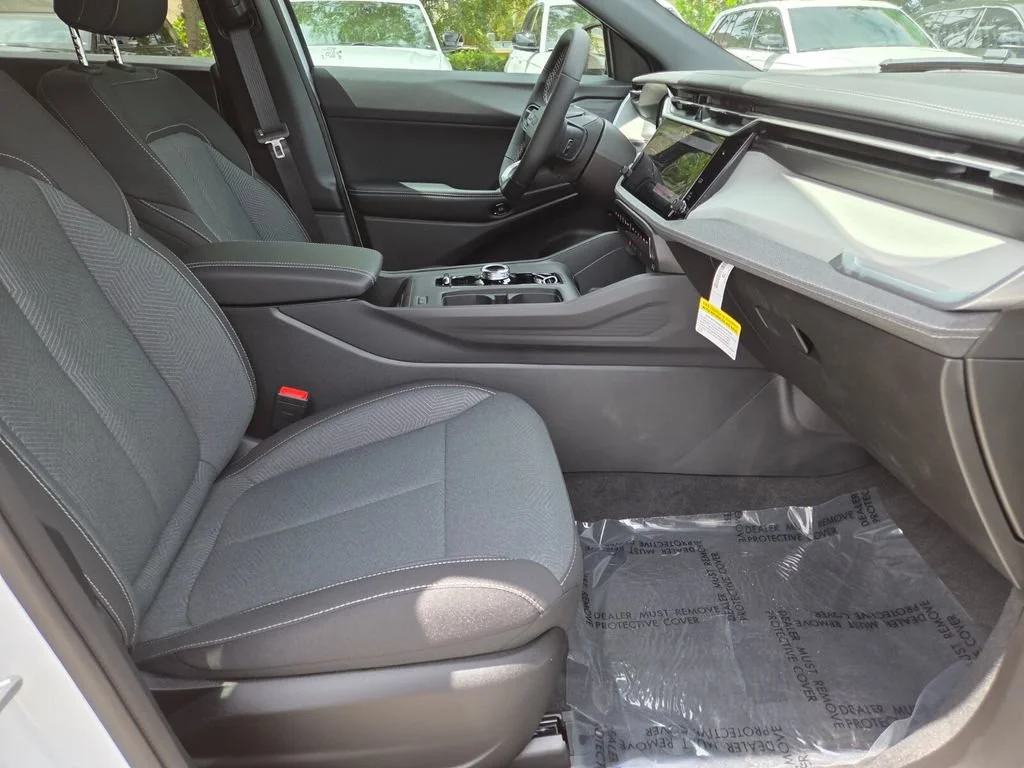 New 2026 Bright White Clearcoat Jeep Laredo image 15