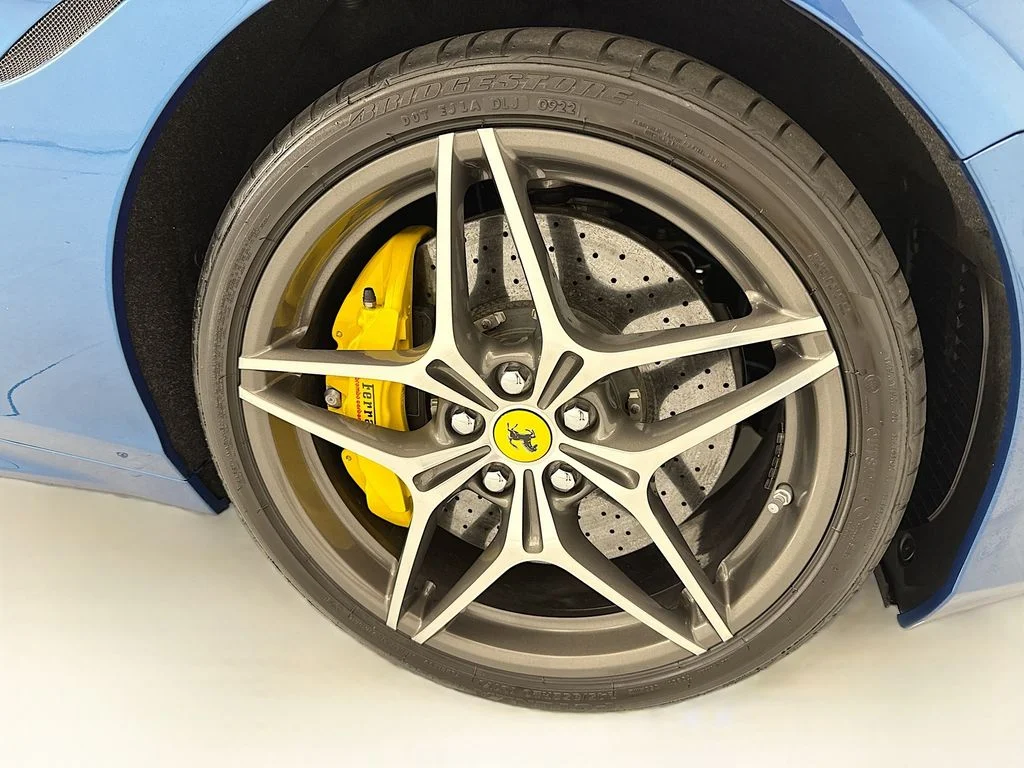 Used 2015  Ferrari T image 37