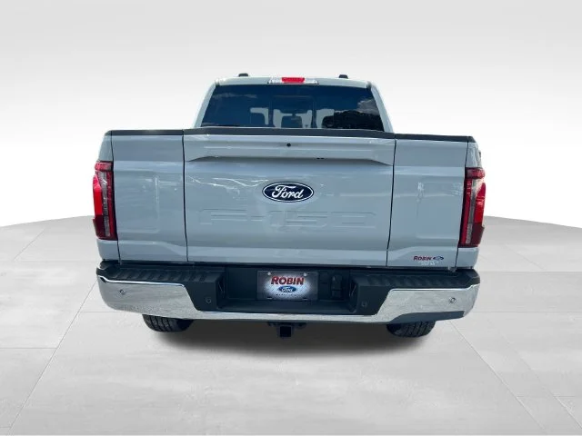 New 2026 Avalanche Ford Lariat® image 4