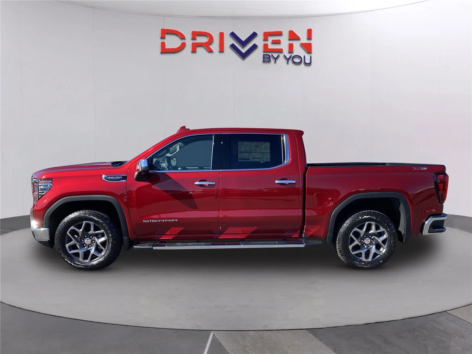 2026 GMC Sierra 1500 SLT - Photo 7