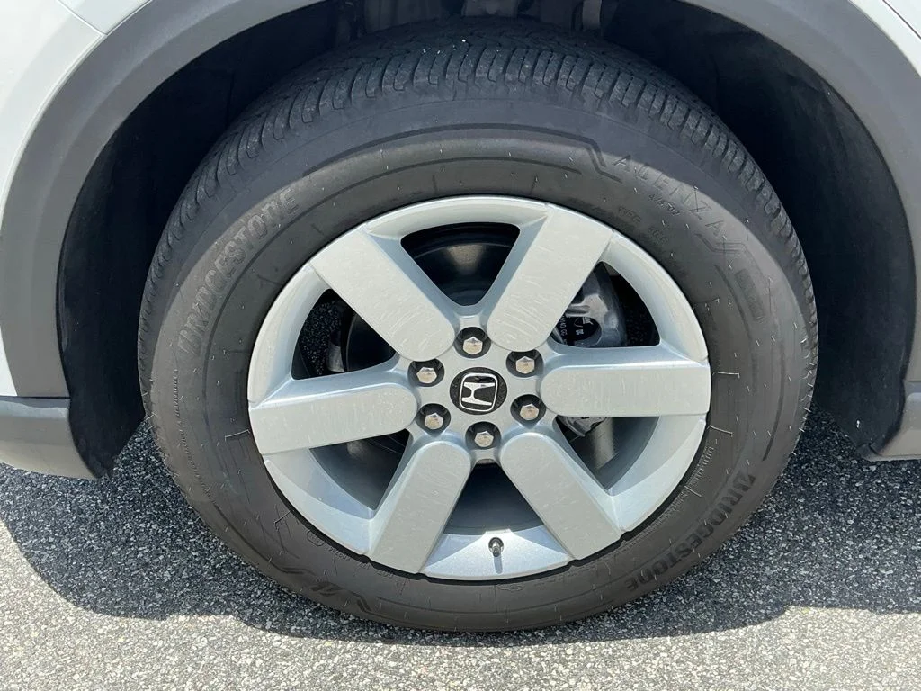 Used 2025  Honda EX image 28