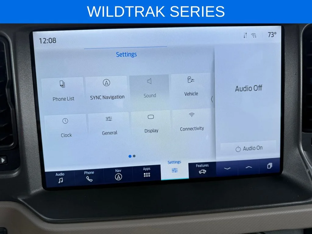 Used 2024 Gray Ford Wildtrak image 12