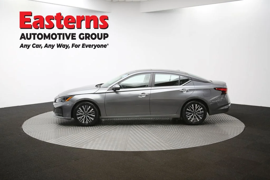 Used 2023 Gray Nissan 2.5 SV image 59