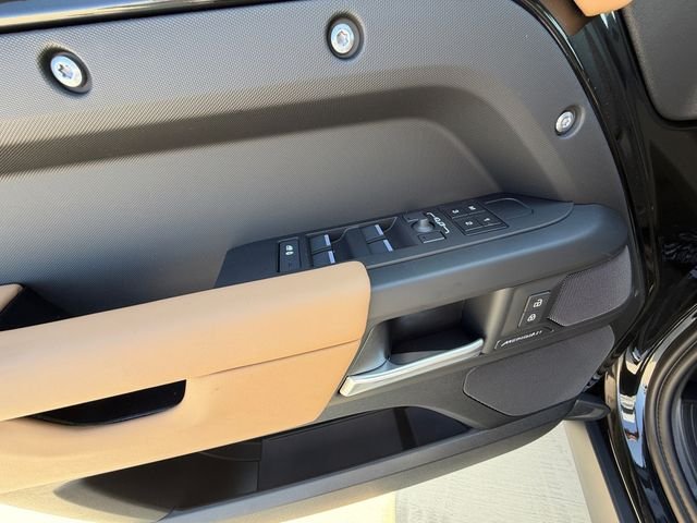 New 2026 Santorini Black Land Rover S image 11