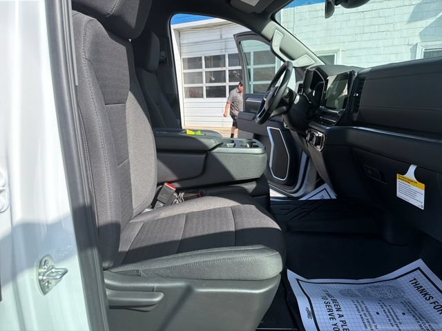 New 2026 Summit White Chevrolet LT image 28