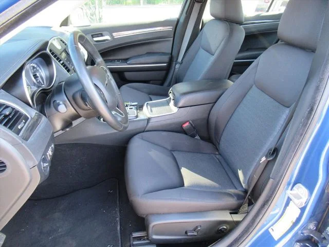 Used 2021  Chrysler Touring image 16