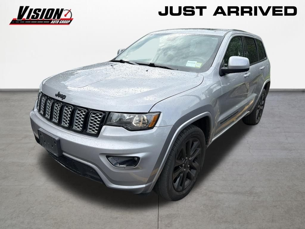 Used 2018 Silver Jeep Altitude image 1