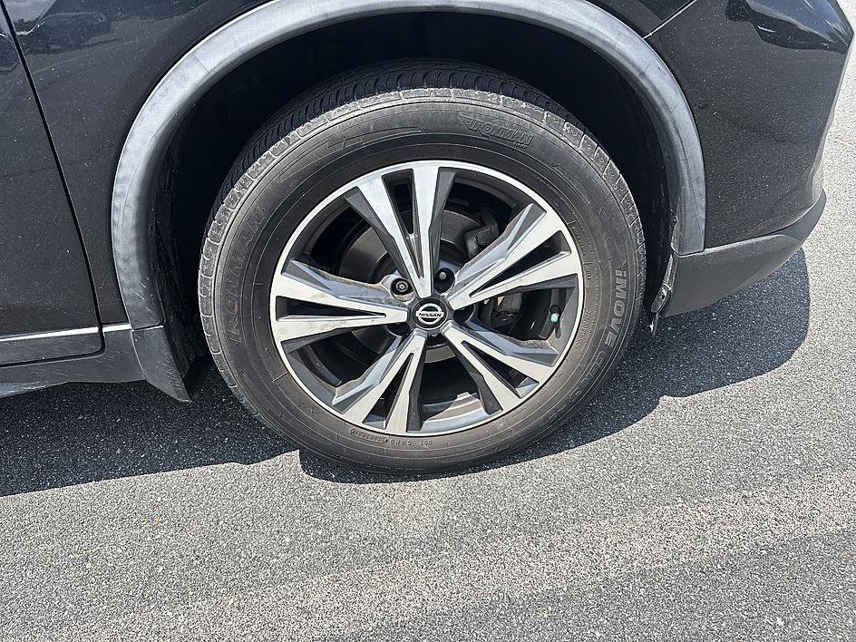 Used 2019 Magnetic Black Pearl Nissan SV image 20