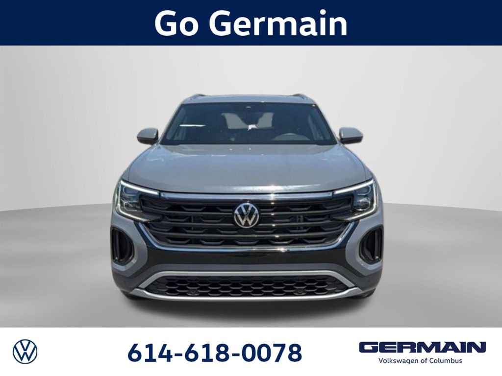 2026 Volkswagen Atlas Cross Sport SE w/Tech photo 2
