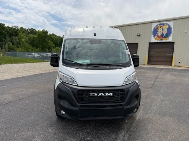 New 2026 Bright White Clear-Coat Exterior Paint RAM Tradesman image 3