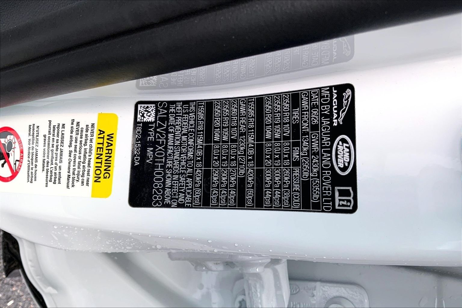 New 2026 Fuji White Land Rover Hoxton Edition image 18