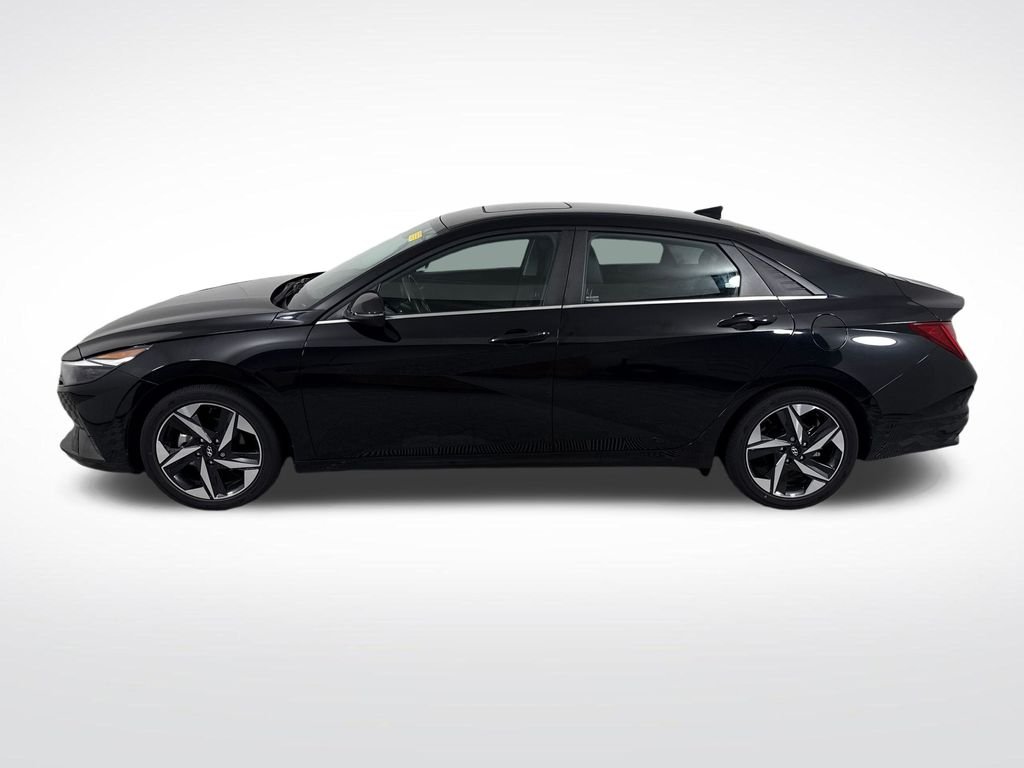 Certified Used 2023 Black Hyundai Limited image 8
