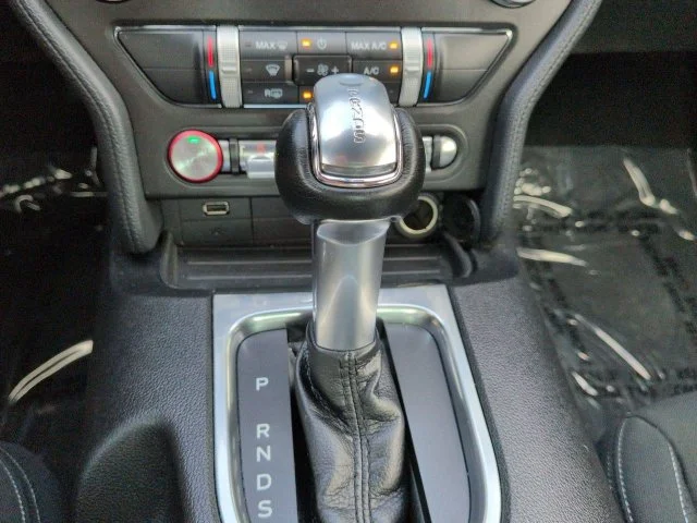 Used 2020 Blue Ford GT image 18