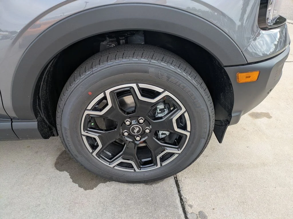New 2026 Carbonized Gray Metallic Ford Outer Banks image 10