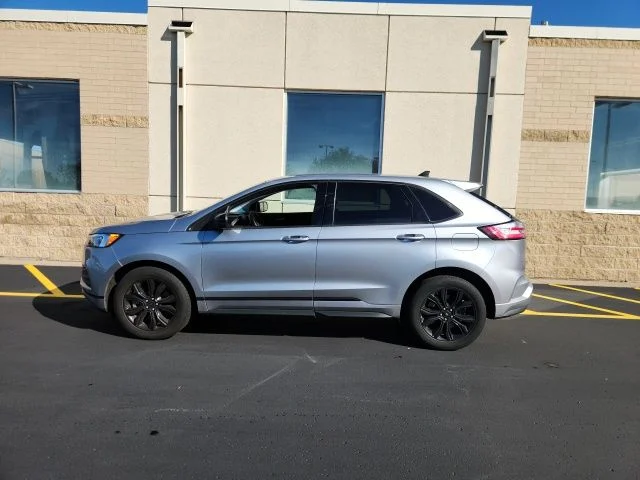 Used 2023 Silver Ford SE image 5