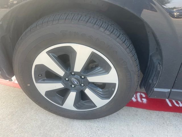 Used 2018 Black Subaru 2.5i Premium image 7