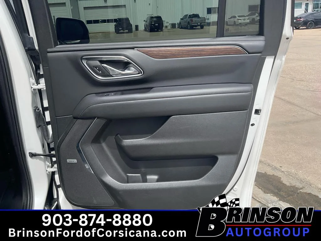 Used 2024 Iridescent Pearl Tricoat Chevrolet High Country image 23