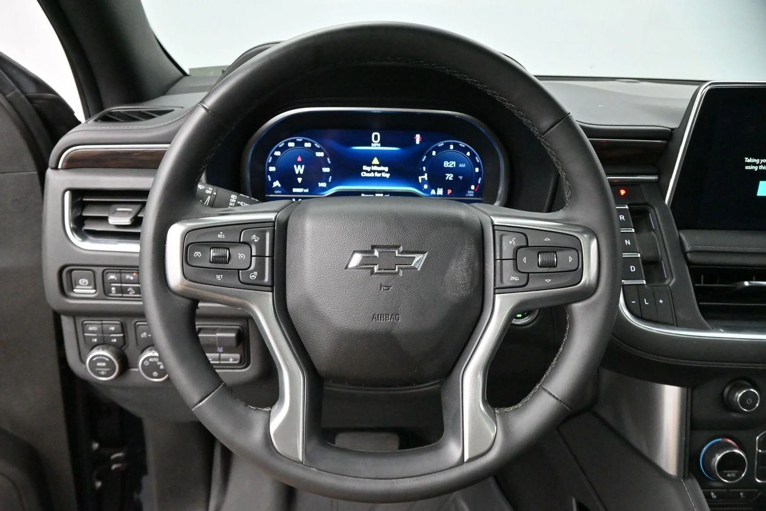 Used 2023 Black Chevrolet Z71 image 15