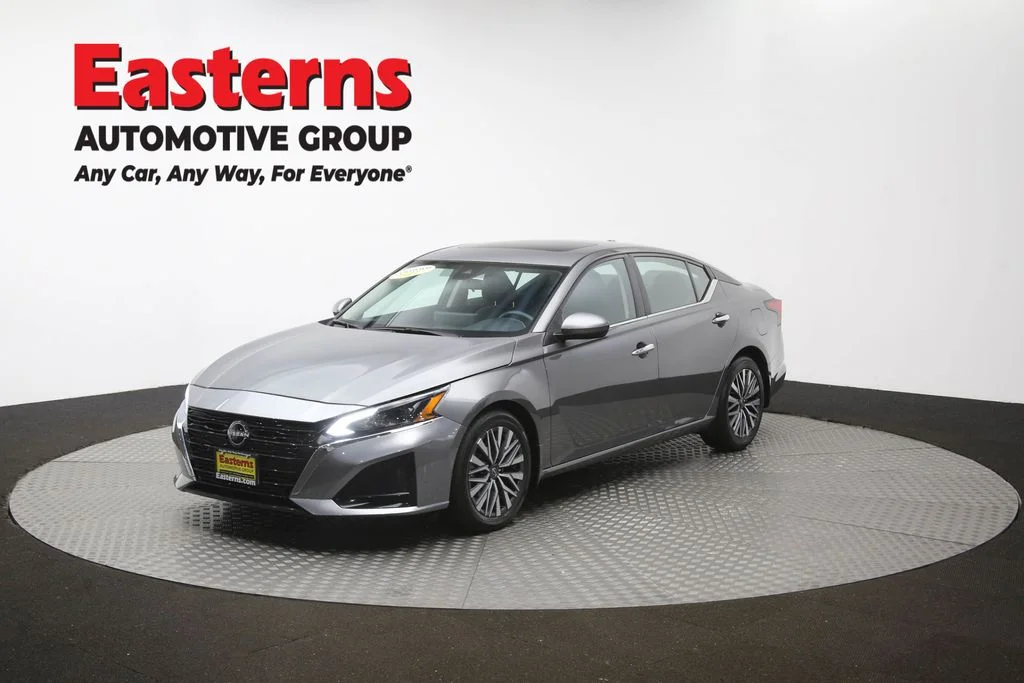 Used 2023 Gray Nissan 2.5 SV image 55