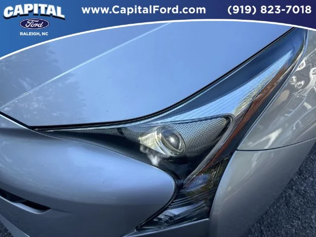 Used 2018 Silver Toyota Two image 11