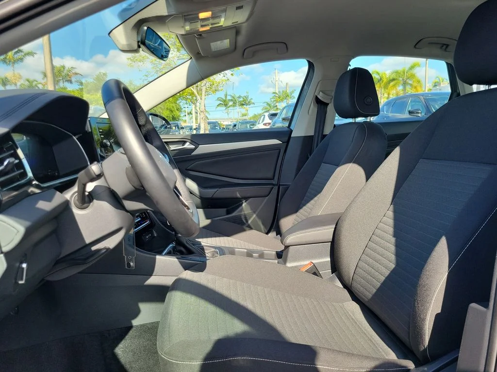 Used 2025 Gray Volkswagen 1.5T S image 11