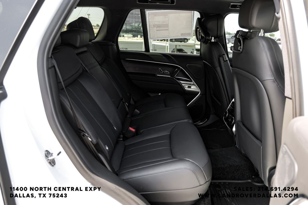 New 2026 Fuji White Land Rover SE image 23