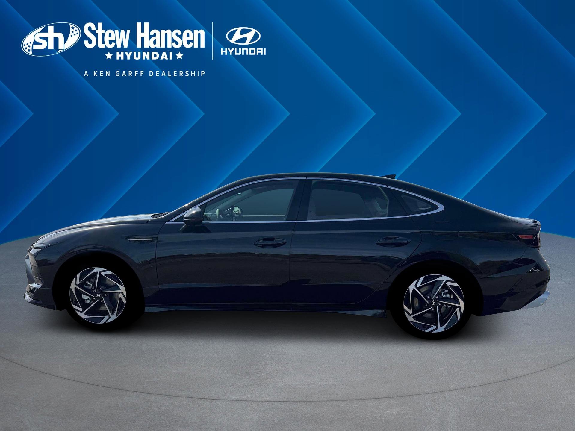 New 2026 Abyss Black Hyundai SEL Sport image 3
